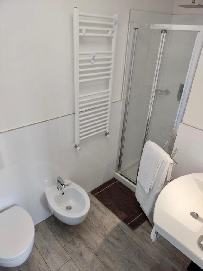 فندق La Brise مارينا دي بييتراسانْت المظهر الخارجي الصورة