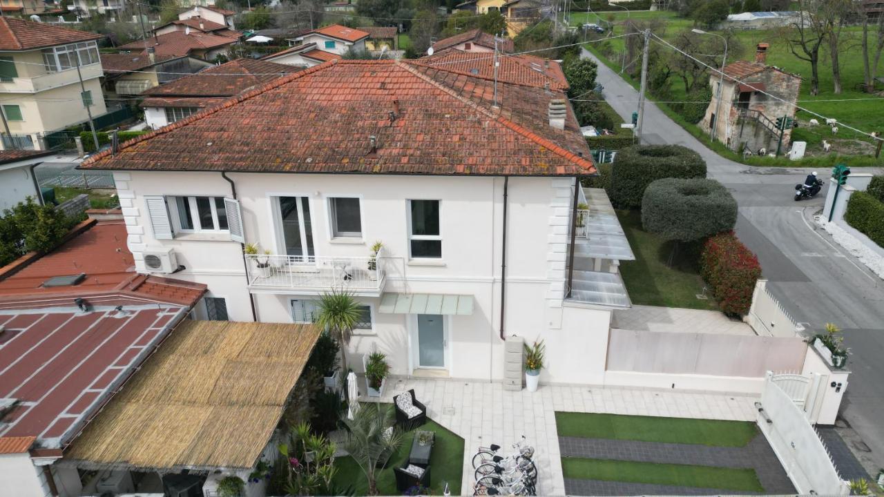 فندق La Brise مارينا دي بييتراسانْت المظهر الخارجي الصورة