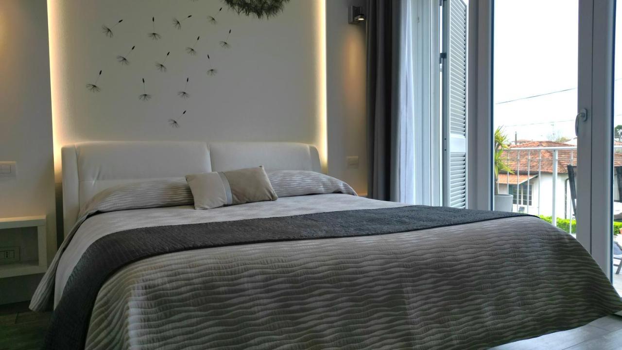 فندق La Brise مارينا دي بييتراسانْت المظهر الخارجي الصورة